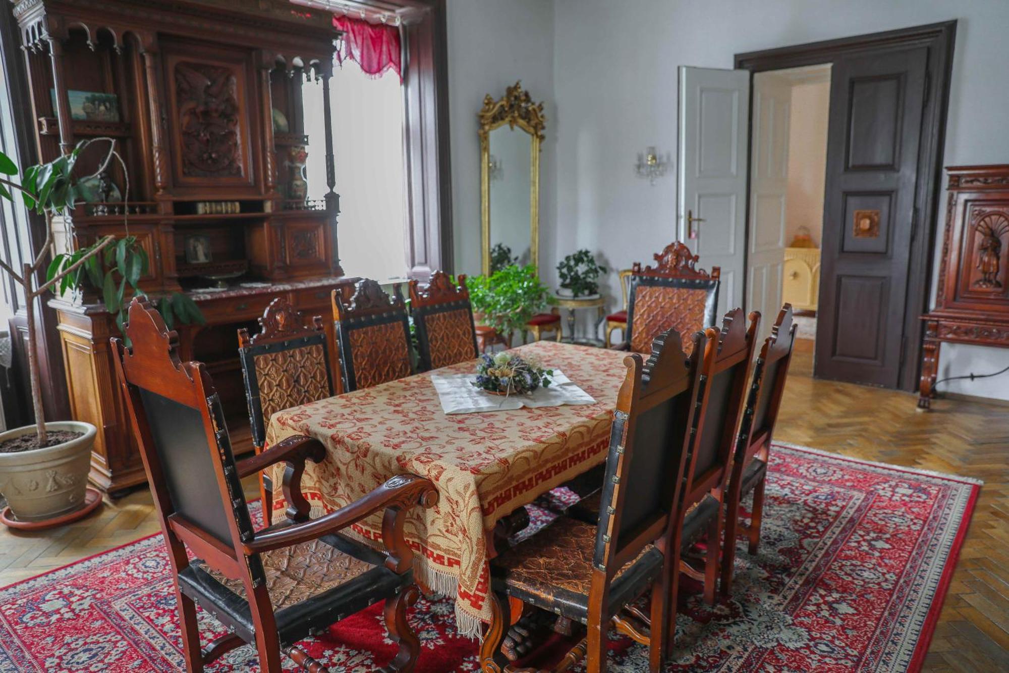 Appartamento Zamek Usobi Esterno foto